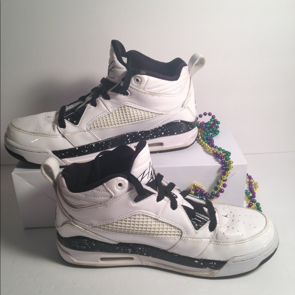 Michael Jordan Air Hi-Top Sneakers sz 6.5Y/8.5 W