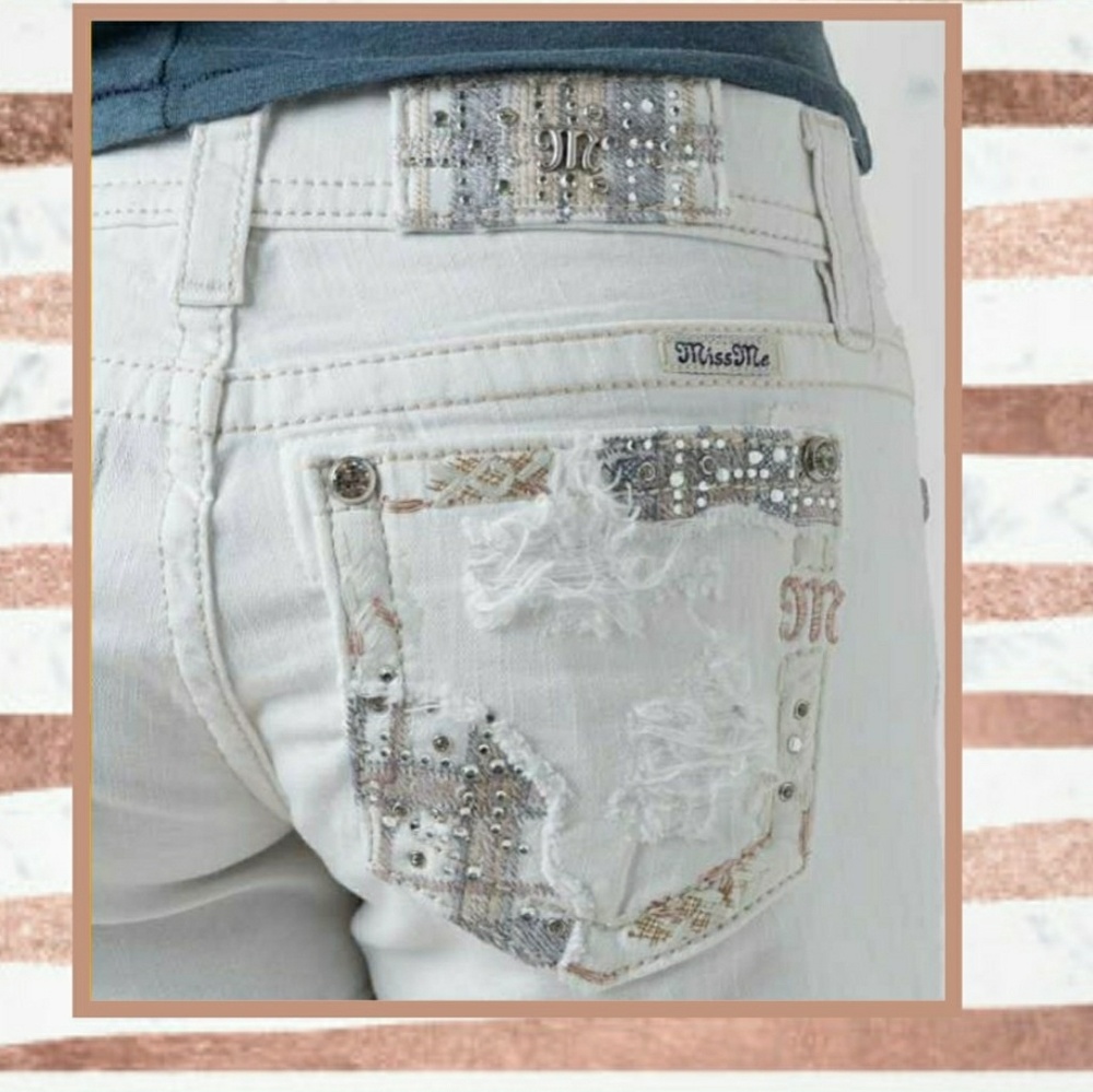 MISS ME EASY STRETCH SHORT