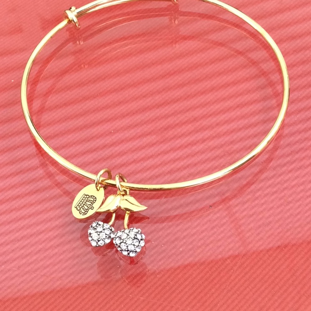 Juicy Couture sparkle apple bracelet - Picture 2 of 3