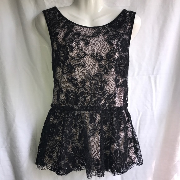 Anthropologie Tops - Anthropologie Deletta Lace Peplum Sleeveless Top