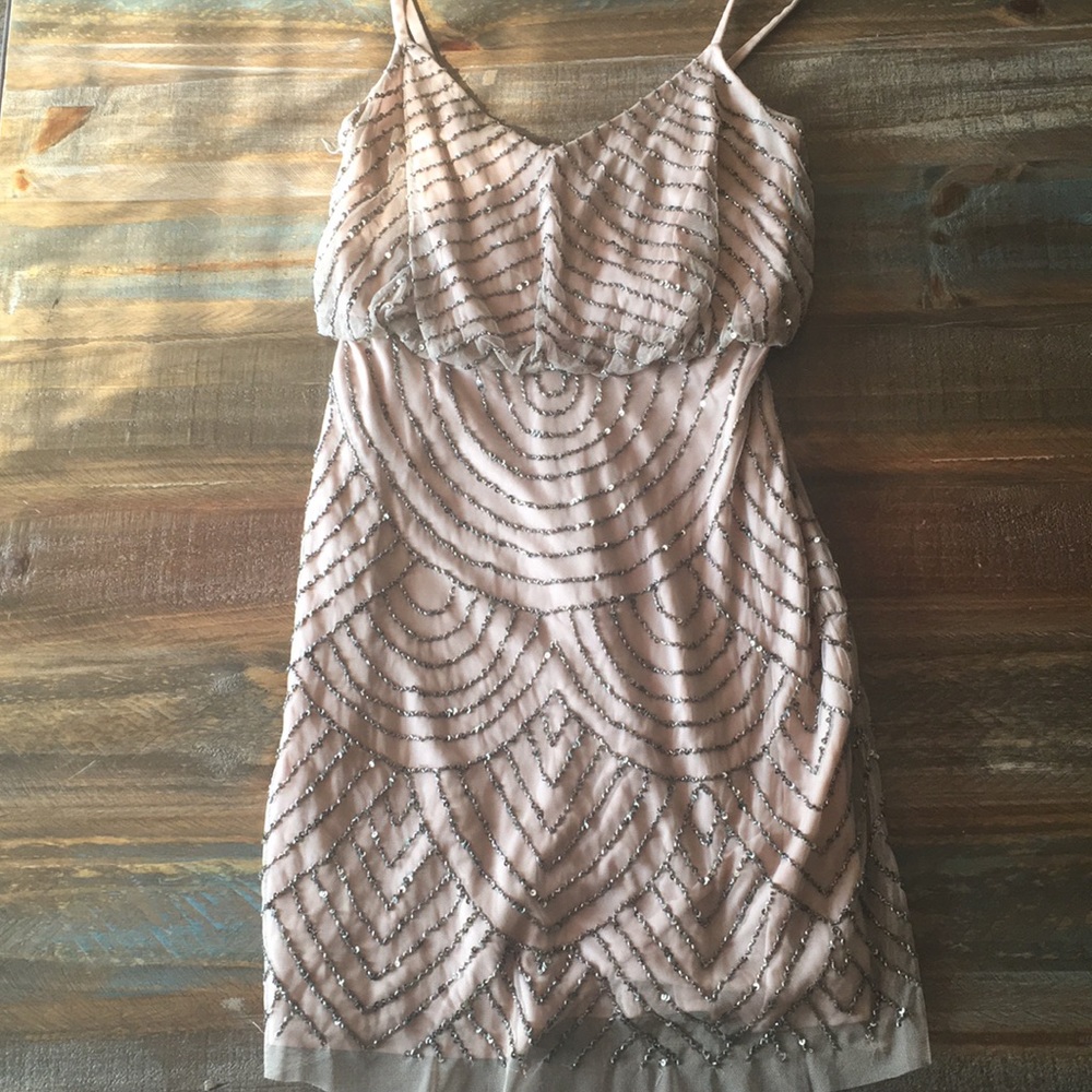 Adriana Papell Dresd Size 4 color Taupe