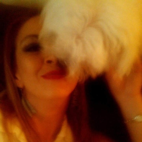 Meet your Posher, Pearl - Picture 1 of 1