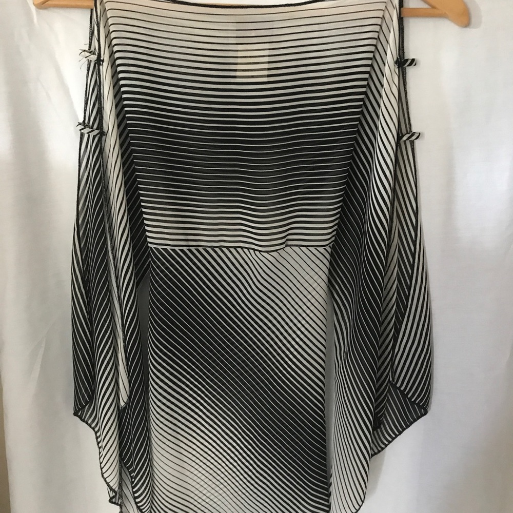 Black n white strip shirt