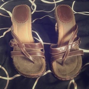 Mudd heeled sandals