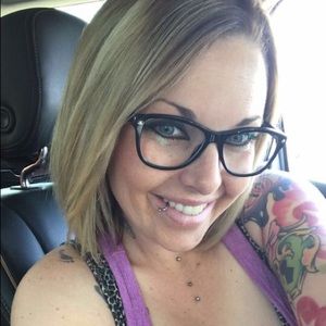 Meet your Posher, Kaci