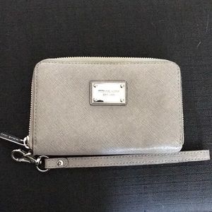 Michael Kors Wristlet