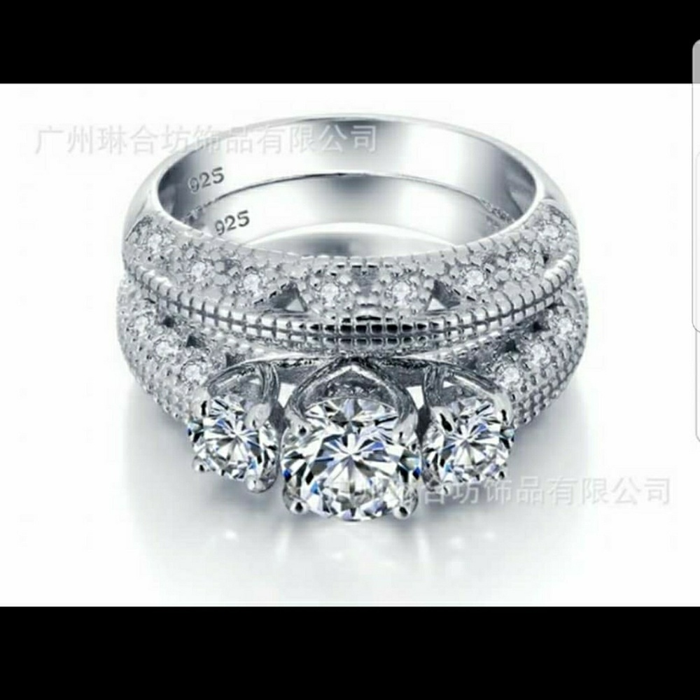 Two sizes .925 Sterling Silver Wedding Ring Set