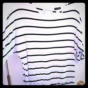 Soft black & white top