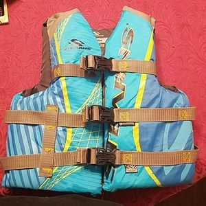 Stearns youth life jacket.