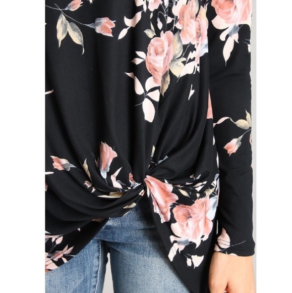 ONE Small LEFT! floral long sleeve, twist hem - Picture 2 of 3