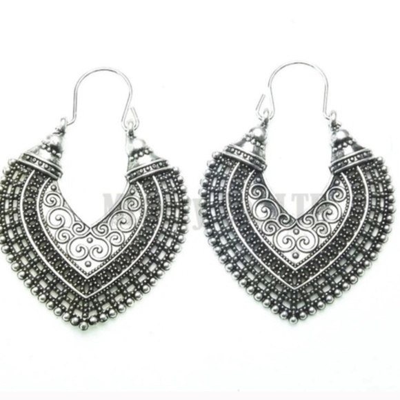 Heart Drops- Tibetan Boho Vintage Antique Silver - Picture 2 of 4