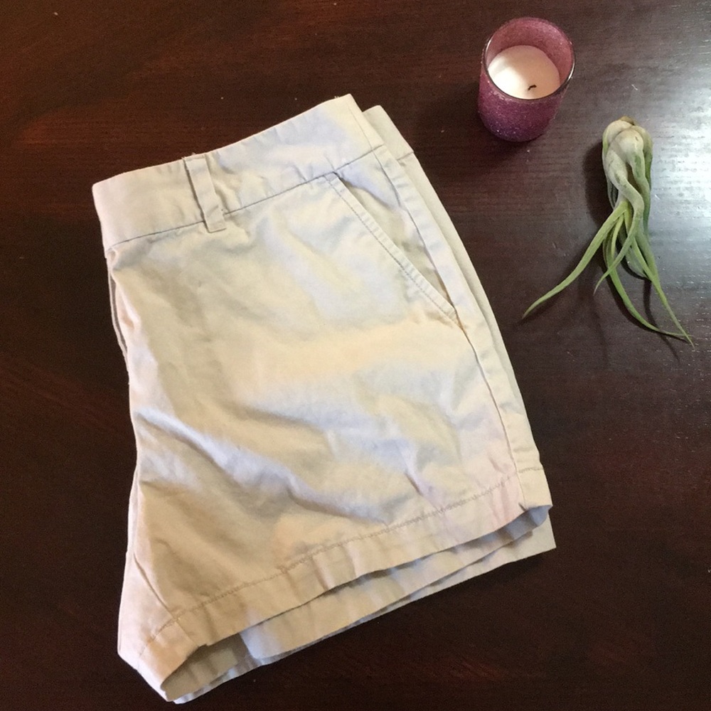 Loft / Khaki Loft shorts