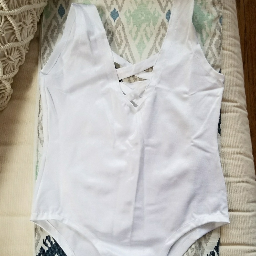 NWOT Wanderanddaze bodysuit