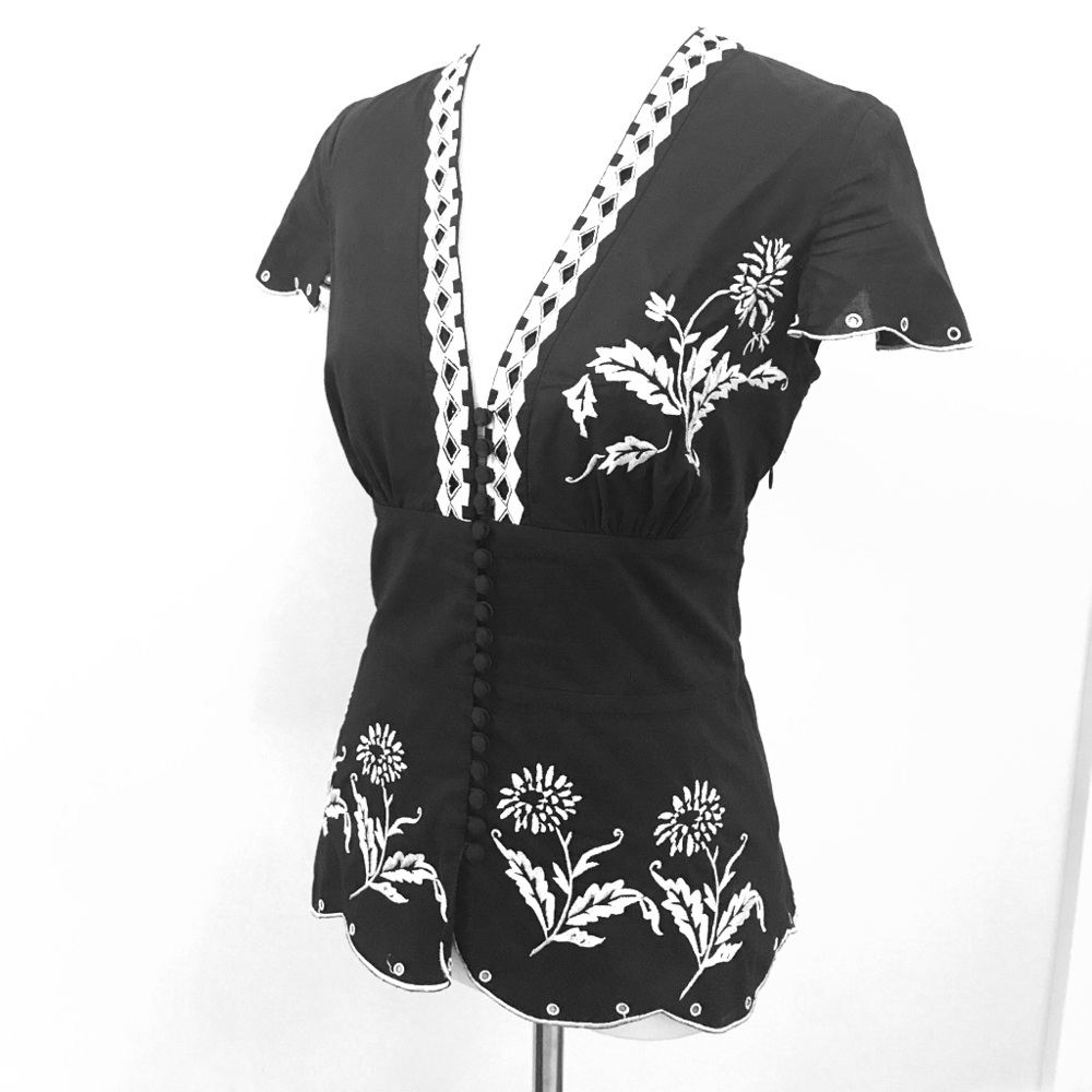 Ted Baker Size 1 Black and White Top