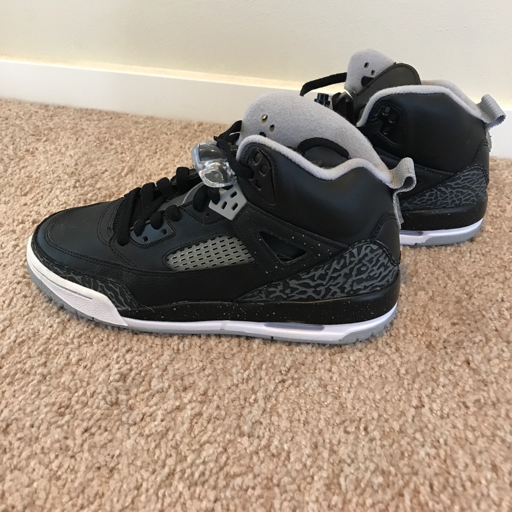 Jordan Spizike Youth Shoe