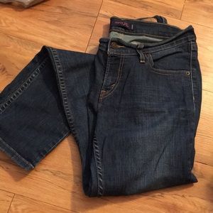 Levi's 528 Jeans curvy cut