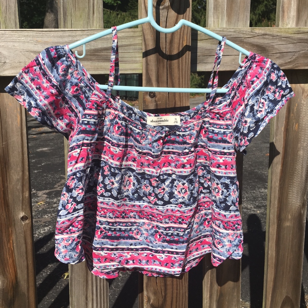 Abercrombie girls M off shoulder shirt never worn