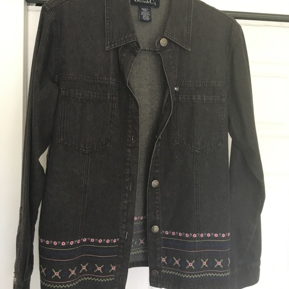Dark jean jacket with floral pattern - Picture 1 of 3