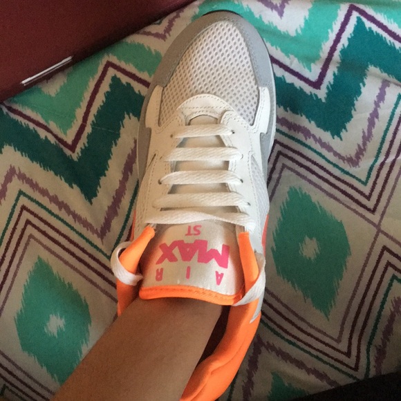 Nike 💖 - Picture 2 of 4