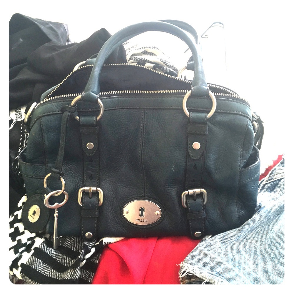 Fossil purse