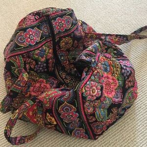 VERA BRADLEY LARGE DUFFEL