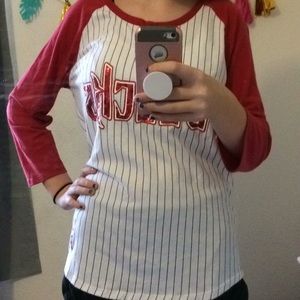 Dbacks vs pink shirt