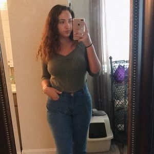 Meet your Posher, Lex