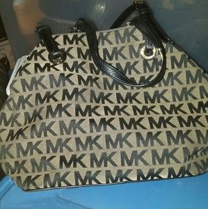 Authentic Michael Kors Handbag
