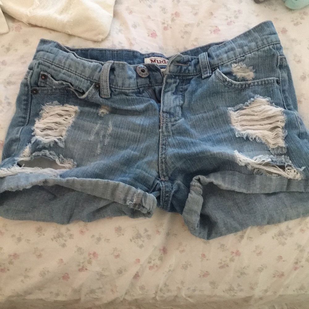 light wash jean shorts