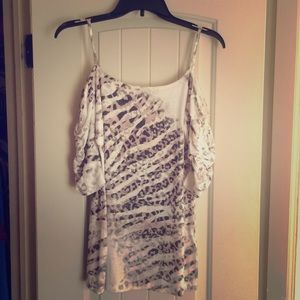 Cold shoulder animal print top!