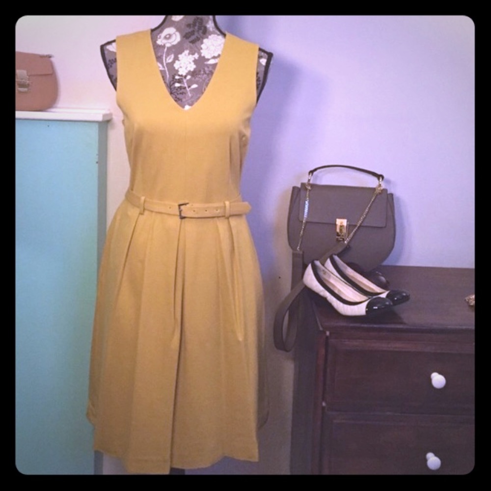 Yellow Banana Republic A Line Jersey Dress size 6