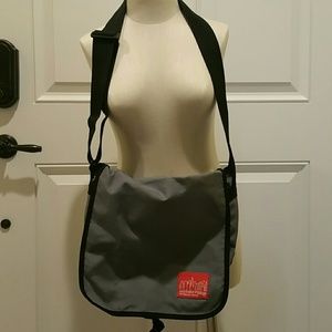 Manhattan Portage crossbody bag