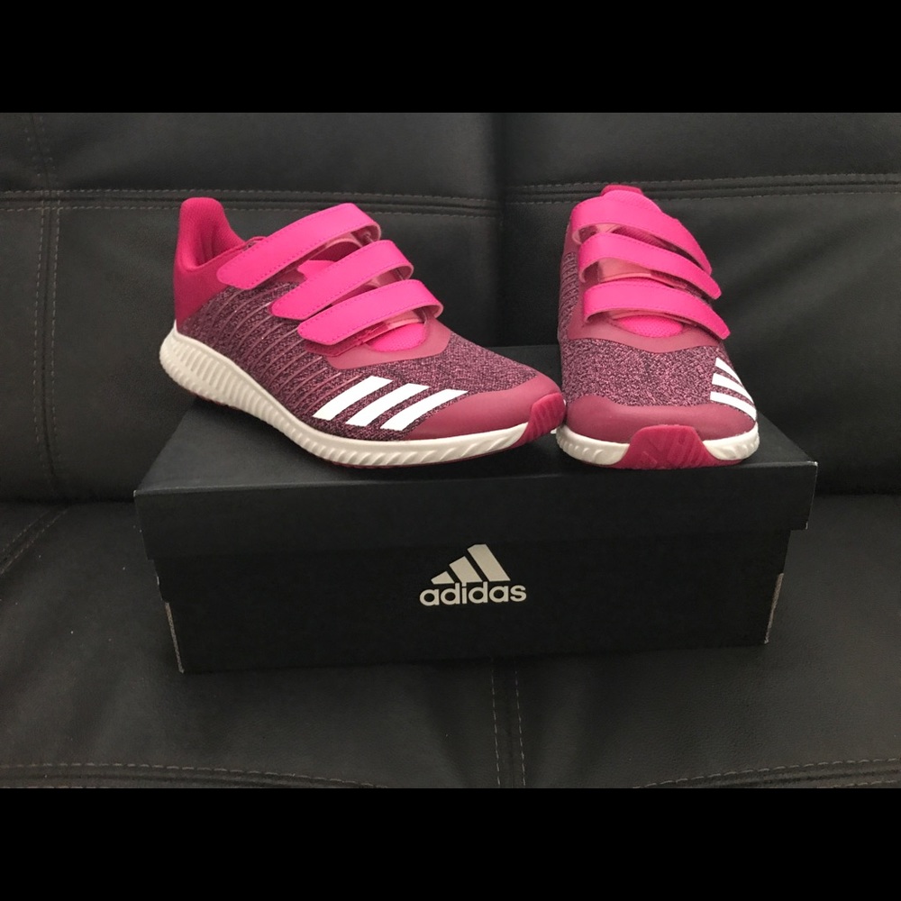 Adidas FortaRun Sneakers size 6