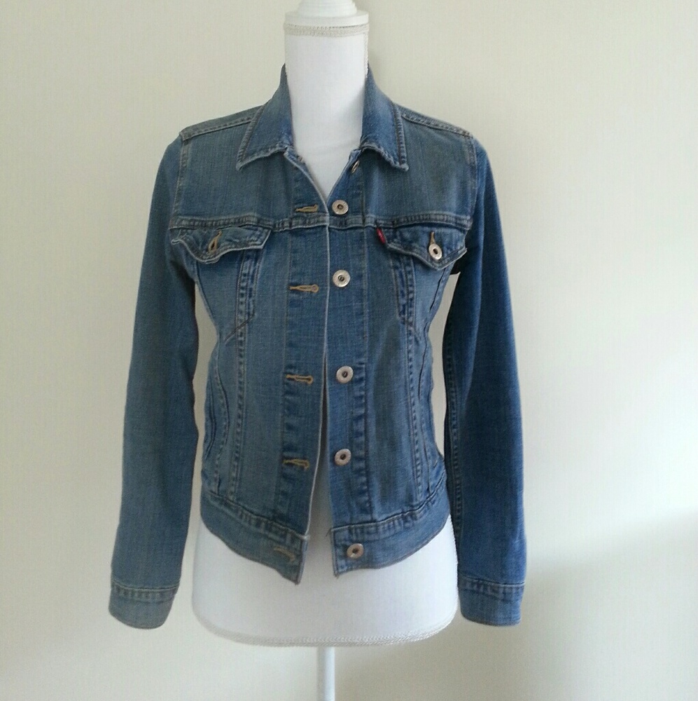 Classic Levi's Denim Jacket