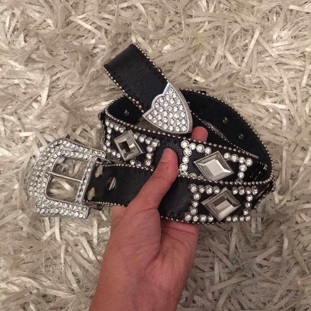 Black genuine leather rhinestone cowgirl belt 🎀