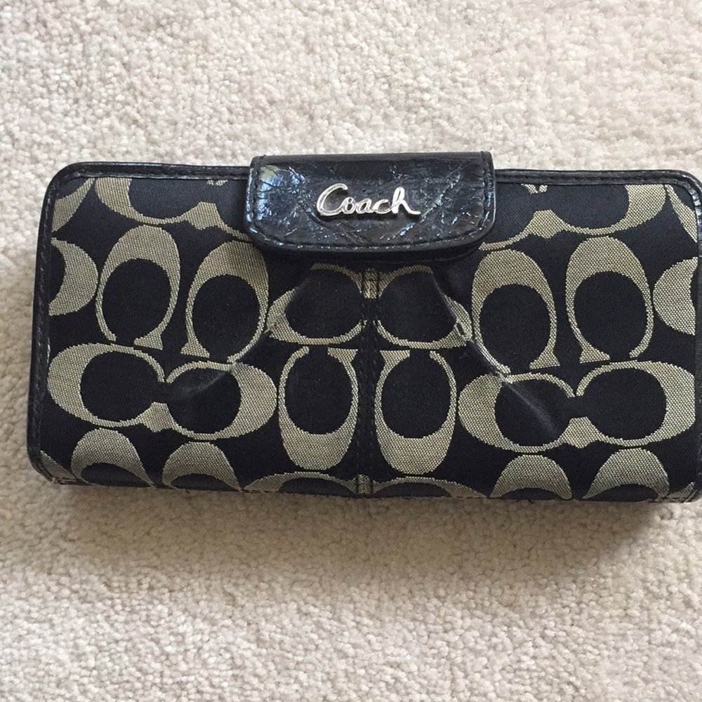 Authentic coach wallet.