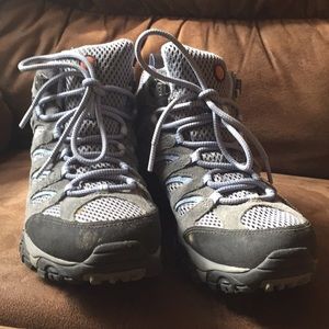 Merrell Hiking Boots Size 8