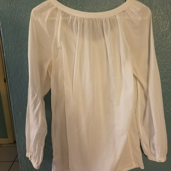 Lightweight long-sleeve, peasant-style button-down - Picture 3 of 3