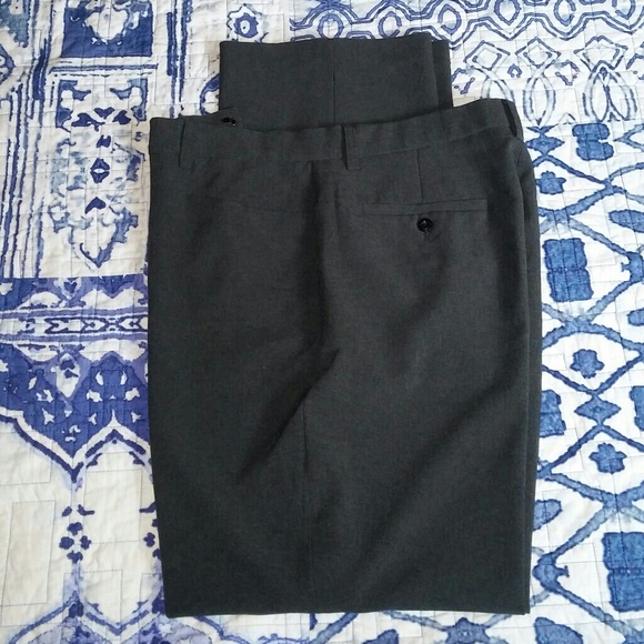 Guess Other - ‼️Donating on 8/23‼️GUESS Gray Flat Front Pants