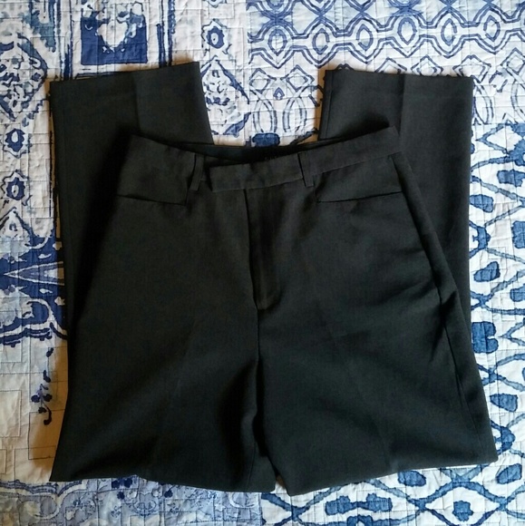 ‼️Donating on 8/23‼️GUESS Gray Flat Front Pants - Picture 2 of 8