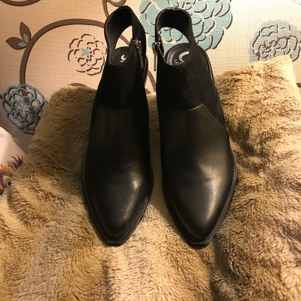 Circus by Sam Edelman Leather/Suede Ankle Bootie