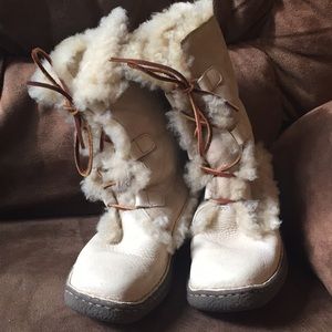 Born Leather Shearling-lined Boots Size 7.5-8