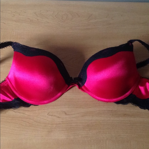 Ambrielle Extreme Push-Up - Picture 3 of 3