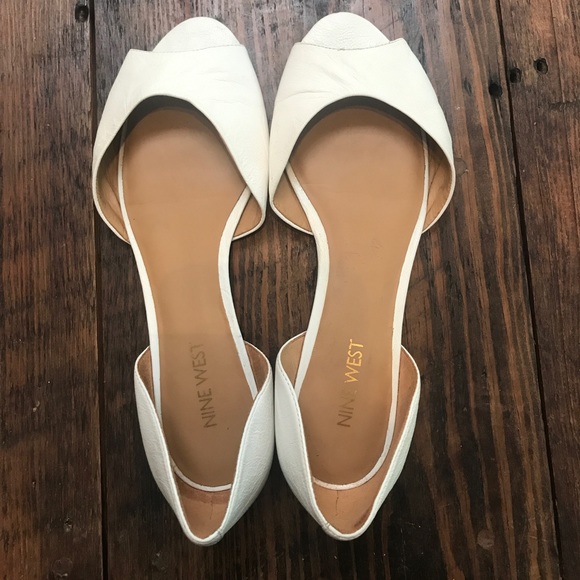 Nine West White Leather Flats - Picture 2 of 4