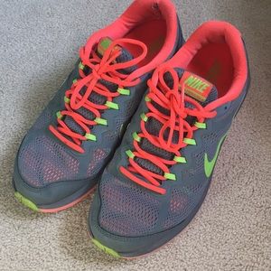 Nike gym shoes