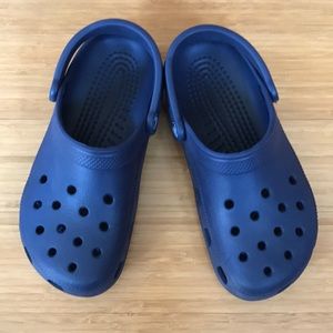 Crocs classic clogs