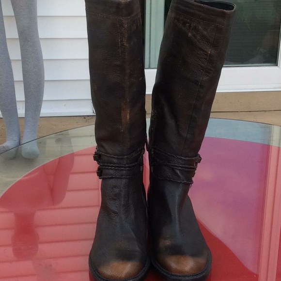 B. Makosky brown leather boots amazing style. - Picture 3 of 8