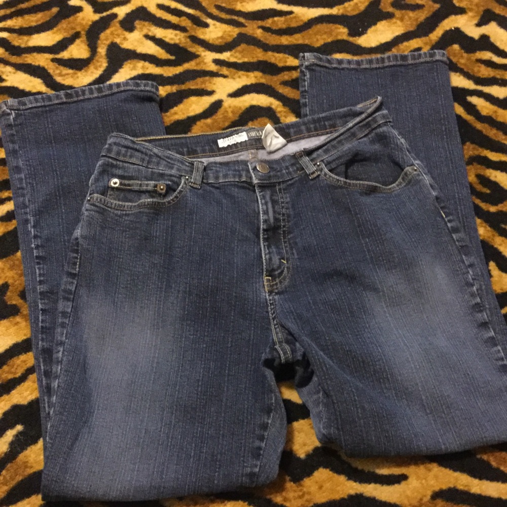 Petite jeans stretch boot. - Picture 2 of 4