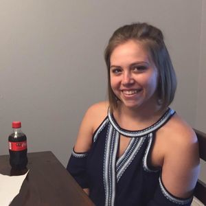 Meet your Posher, Abby