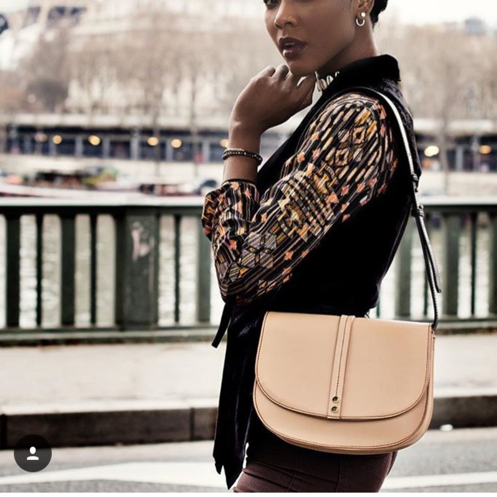 Saddle Shoulder bag 💼 vegan & cruelty-free